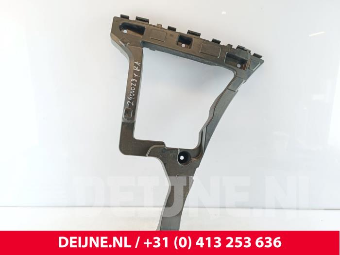 Lynk & Co 01 Rear bumper bracket, right O290199