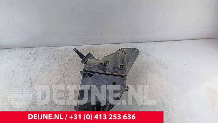 Gebruikte Luchtfilterhuis Volvo XC90 I 2.4 D5 20V Prijs € 25,00 Margeregeling aangeboden door van Deijne Onderdelen Uden B.V.