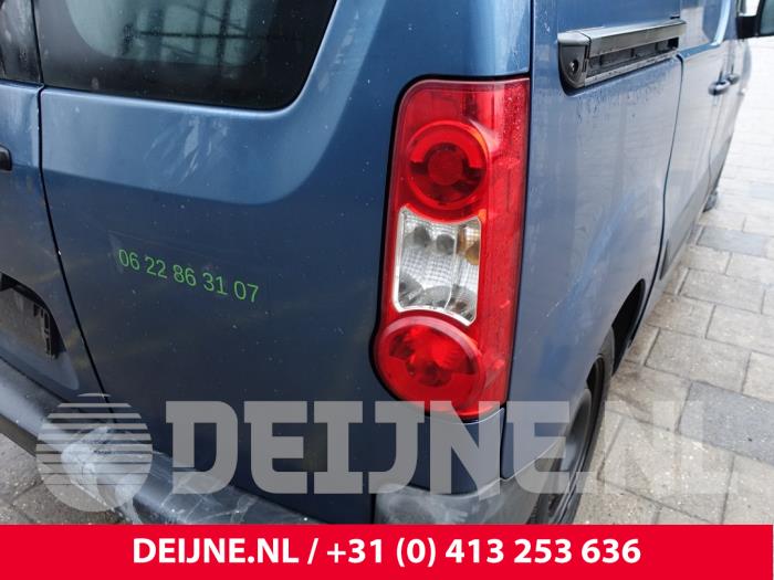 Peugeot Partner Rücklicht rechts O290310
