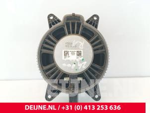 Lynk & Co 01 Lautsprecher O290375 foto 2