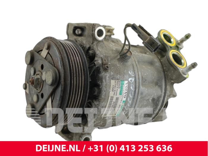 Volvo V40 Klimapumpe O290529