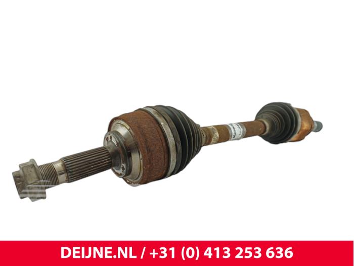 Mercedes eVito Aandrijfas links-voor O290513
