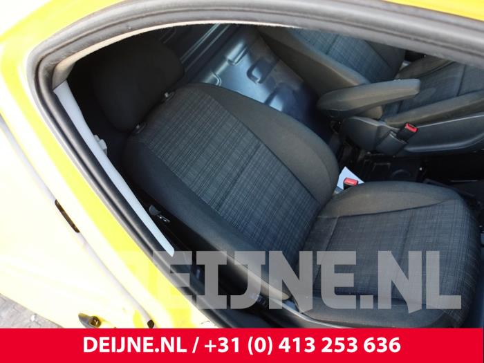 Mercedes eVito Sitz rechts O290688
