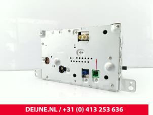 Lynk & Co 01 Multi-media control unit O290804 photo 2