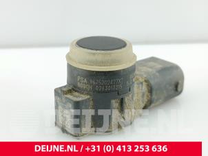 Opel Vivaro PDC Sensor O290597 photo 2
