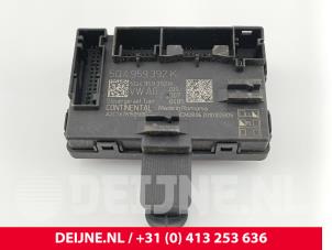Volkswagen Crafter Zentralverriegelung Modul O290611 foto 2