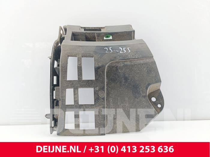 Volvo C40 Front bumper bracket, left O290613