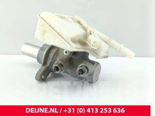 Ford Transit Connect Master cylinder O290922 photo 2