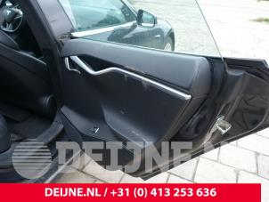 Tesla Model S Rear door 4-door, right O291019 photo 2