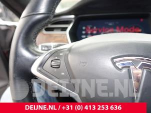Tesla Model S Steering wheel O291029 photo 2