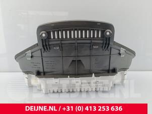 Volvo V70 Odometer KM O291064 photo 2