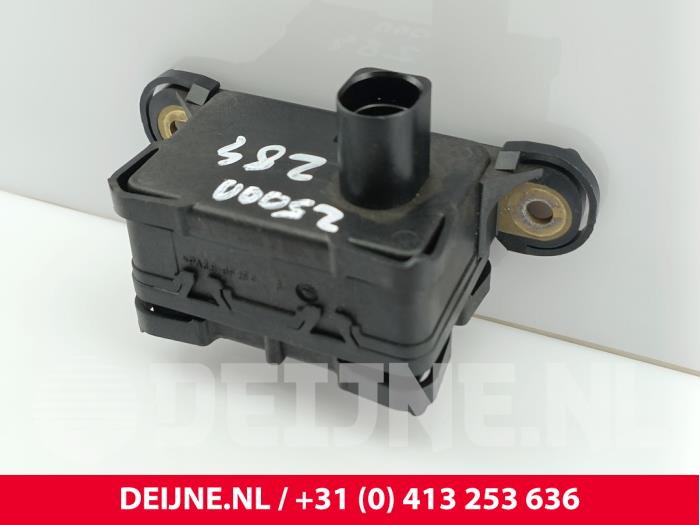 Gebruikte Esp computer Porsche Cayenne II (92A) 3.0 D V6 24V Prijs € 50,00 Margeregeling aangeboden door van Deijne Onderdelen Uden B.V.