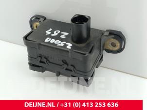 Gebruikte Esp computer Porsche Cayenne II (92A) 3.0 D V6 24V Prijs € 50,00 Margeregeling aangeboden door van Deijne Onderdelen Uden B.V.