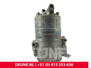 Mercedes eVito Air conditioning pump O291182 photo 3