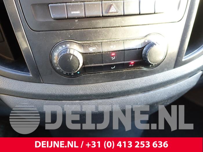 Mercedes eVito Kachel Bedieningspaneel O291197