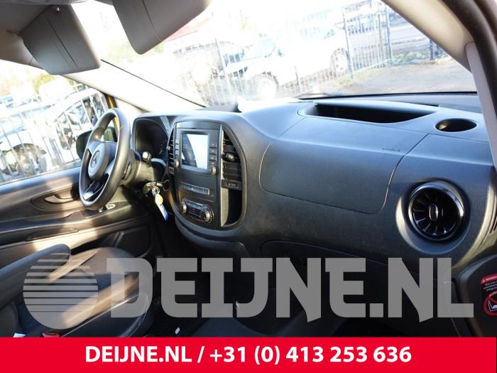 Mercedes eVito Kontaktslot+Sleutel O291200