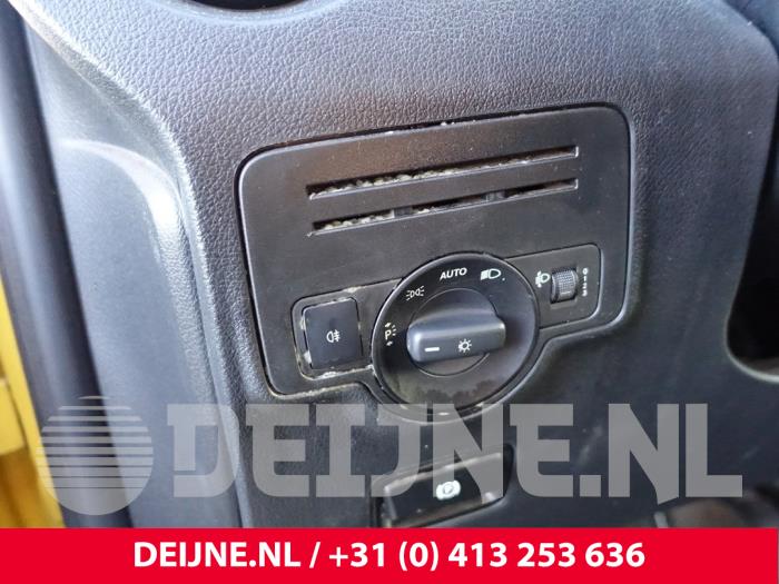 Mercedes eVito Licht Schakelaar O291203