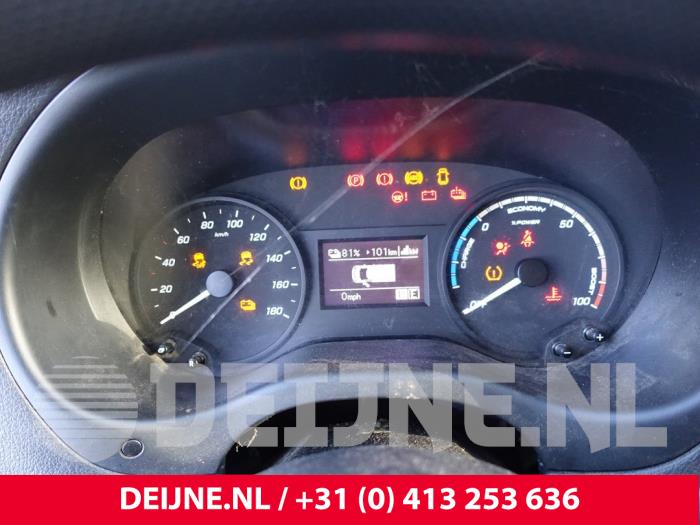 Mercedes eVito Tacho - Kombiinstrument KM O291278