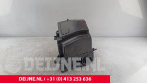Nissan NV400 Luftfiltergehäuse O291367 foto 2