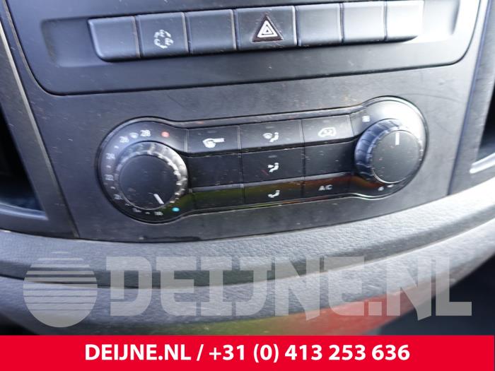 Mercedes eVito Heizung Bedienpaneel O291397