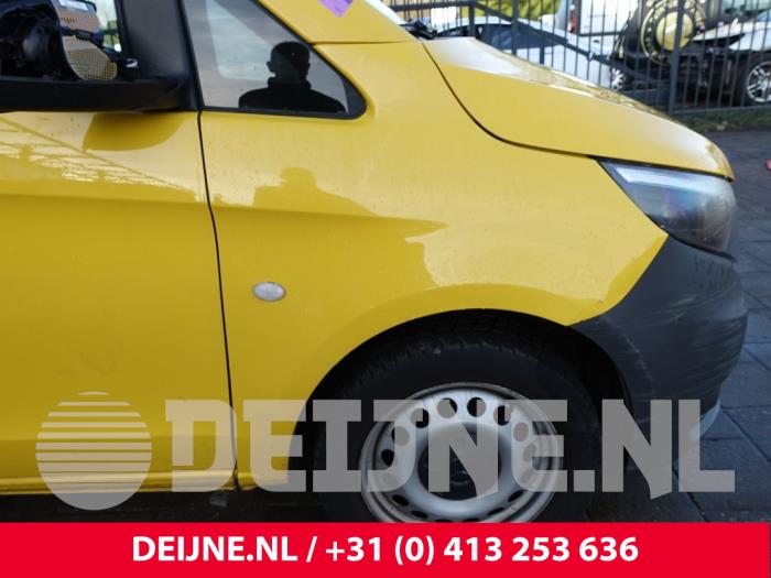 Mercedes eVito Kotflügel rechts vorne O291415