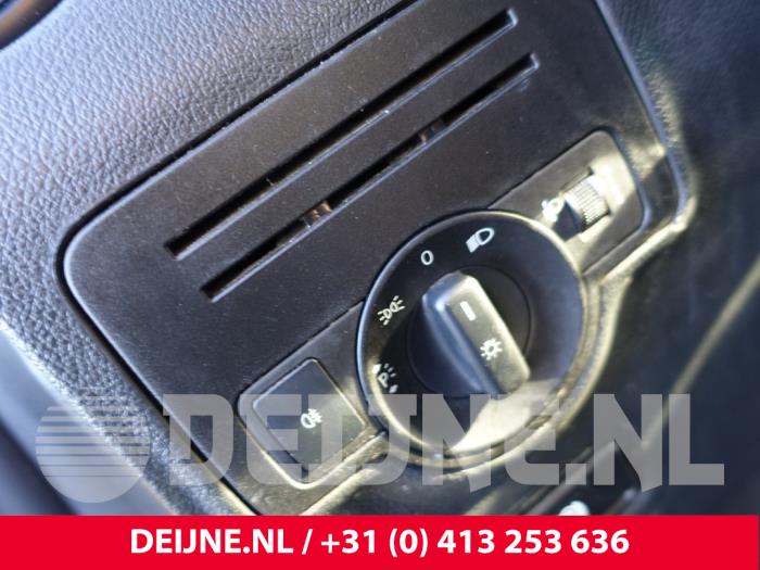 Mercedes eVito Licht Schalter O291482