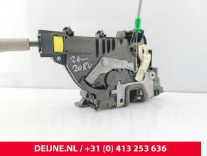 Mercedes eVito Door lock mechanism 2-door, right O291517 photo 3