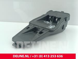 Gebruikte ACC Sensor (afstand) Volvo V70 (BW) 2.0 T4 16V Prijs € 110,00 Margeregeling aangeboden door van Deijne Onderdelen Uden B.V.