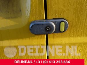 Mercedes eVito Minibus/van rear door O291547 photo 3