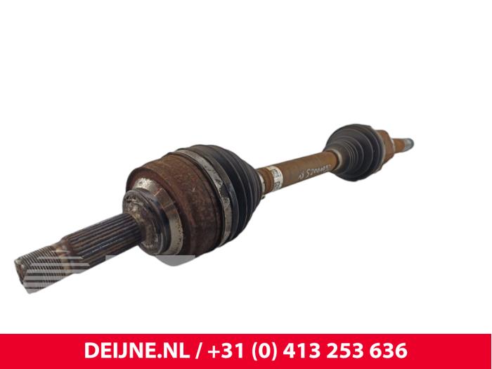 Mercedes eVito Aandrijfas rechts-voor O291623