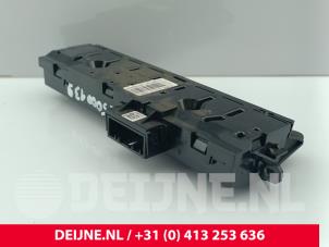 Nissan Interstar Paniekverlichtings Schakelaar O291704 foto 2
