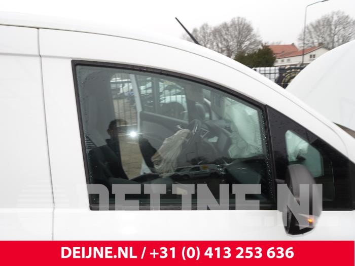 Nissan Townstar Ruitmechaniek 2Deurs rechts-voor O291932