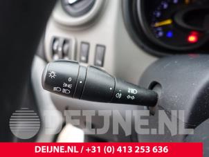 Renault Trafic Steering column stalk O291740 photo 2