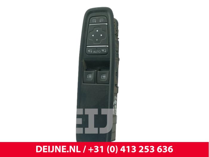 Nissan Townstar Elektrisch Raam Schakelaar O291957