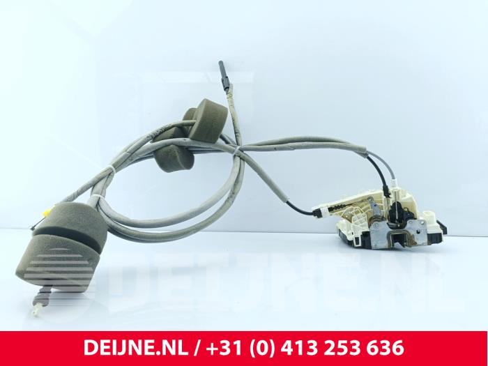 Mercedes eVito Schuifdeur Slotmechaniek rechts O292118