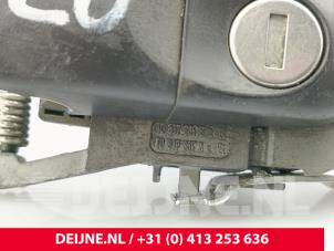 Volkswagen Caddy Türgriff 2-türig links O292125 foto 3