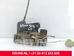 Opel Vivaro Deurslot Mechaniek 2Deurs links O291908 foto 3