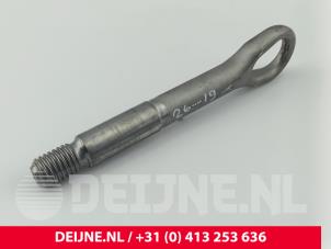 Mercedes eVito Abschleppöse vorne O292020 foto 2