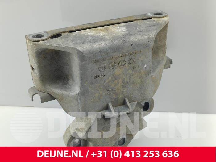 Volkswagen Crafter Motorsteun O291922