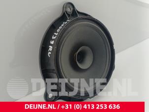 Nissan Interstar Luidspreker O292004 foto 2