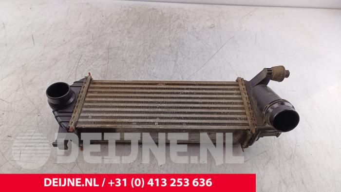 Gebruikte Intercooler Mercedes Citan (415.6) 1.5 108 CDI Euro 6 Prijs € 48,40 Inclusief btw aangeboden door van Deijne Onderdelen Uden B.V.