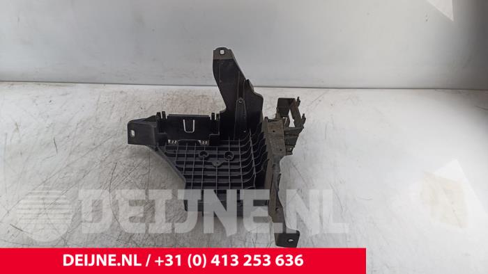 Volkswagen Crafter Batterieträger O291891
