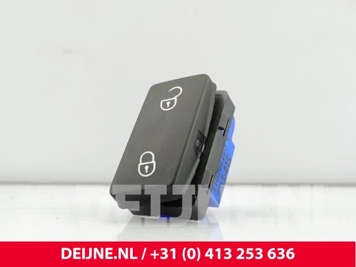 Volkswagen Caddy Central locking switch O292154