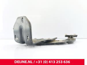 Mercedes eVito Schiebetürrolle rechts O292246 foto 3