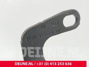Ford Transit Custom Sliding door roller, right O292250 photo 3