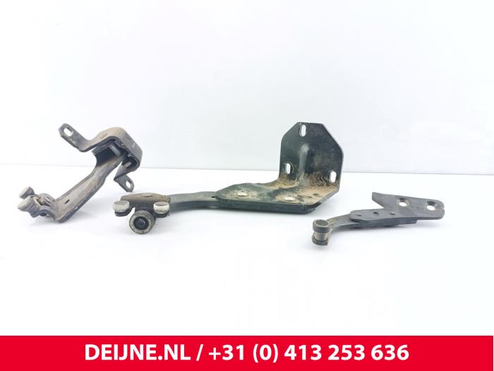 Mercedes eVito Sliding door roller, right O292256