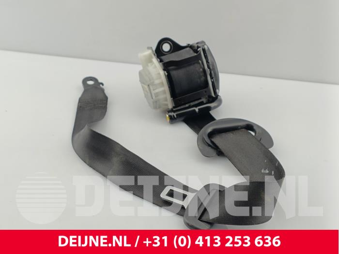 Porsche Cayenne Rear seatbelt, left O292257