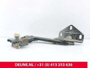 MAN TGE Sliding door roller, right O292291 photo 2