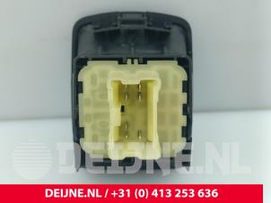 Renault Kangoo Electric window switch O292344 photo 3