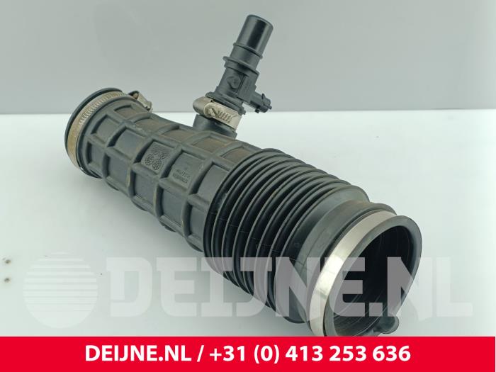 Gebruikte Intercooler Slang Ford Transit 2.0 TDCi 16V Eco Blue 165 RWD Prijs € 24,20 Inclusief btw aangeboden door van Deijne Onderdelen Uden B.V.